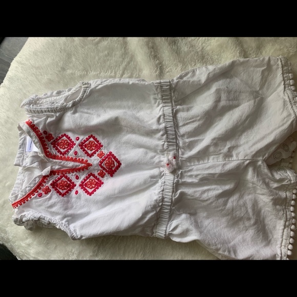 Carters Romper - Picture 2 of 3